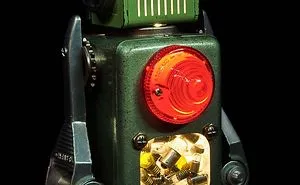 I Sculpt Illuminated Robots From Upcycled Materials