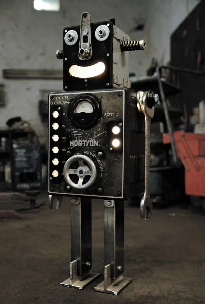 I Sculpt Illuminated Robots From Upcycled Materials
