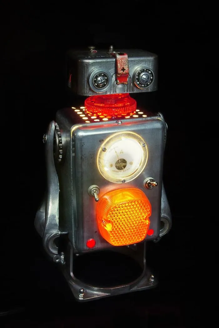 I Sculpt Illuminated Robots From Upcycled Materials