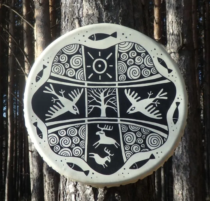 Savage Aesthethics: A Married Couple Recreates Amazingly Beautiful Ritual Siberian Drums