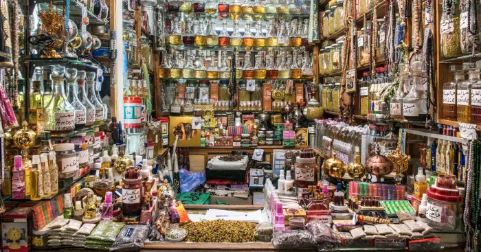 Medina Stores – Precious Goods In Tiny Spaces