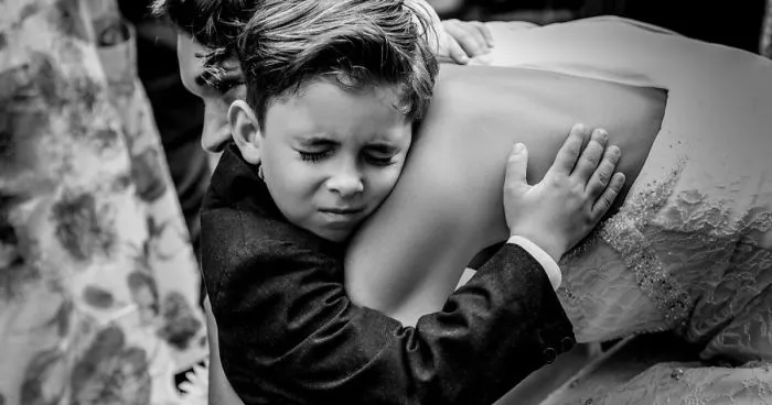Award Winning Photographs Show The Excitement Of The Bride And Groom On A Great Wedding Day