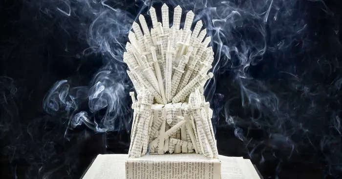 I Make Game Of Thrones Sculptures Using The Books From The Series