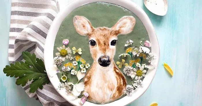 Woman Paints On Her Smoothie Bowls Using Natural Ingredients And The Result Is Too Pretty To Eat