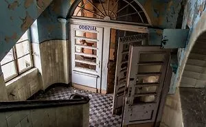 I Search For Abandoned Hospitals All Around Poland And Photograph Them