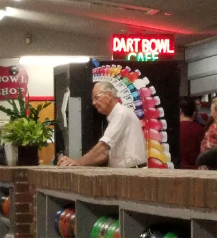 Parece un jefe indio