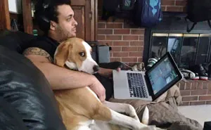 30 Shameless Pets That Stole Owner's Partner And Didn't Even Feel Sorry
