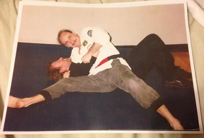 Mi padre venciendo a Chuck Norris