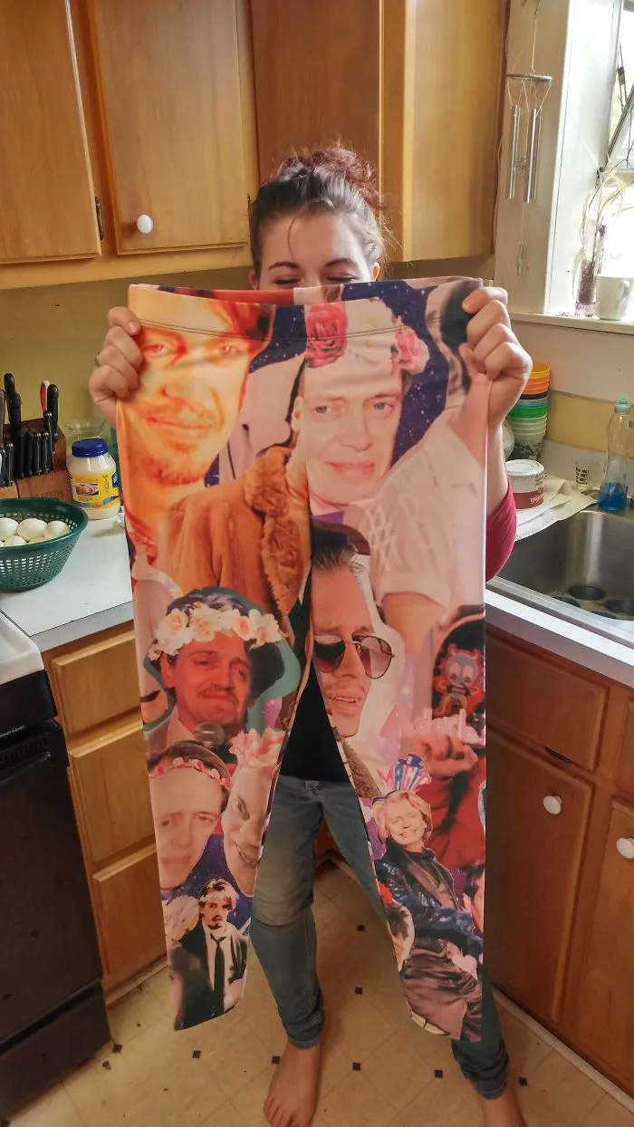 Mi cuñada ha recibido unos leggings de Steve Buscemi