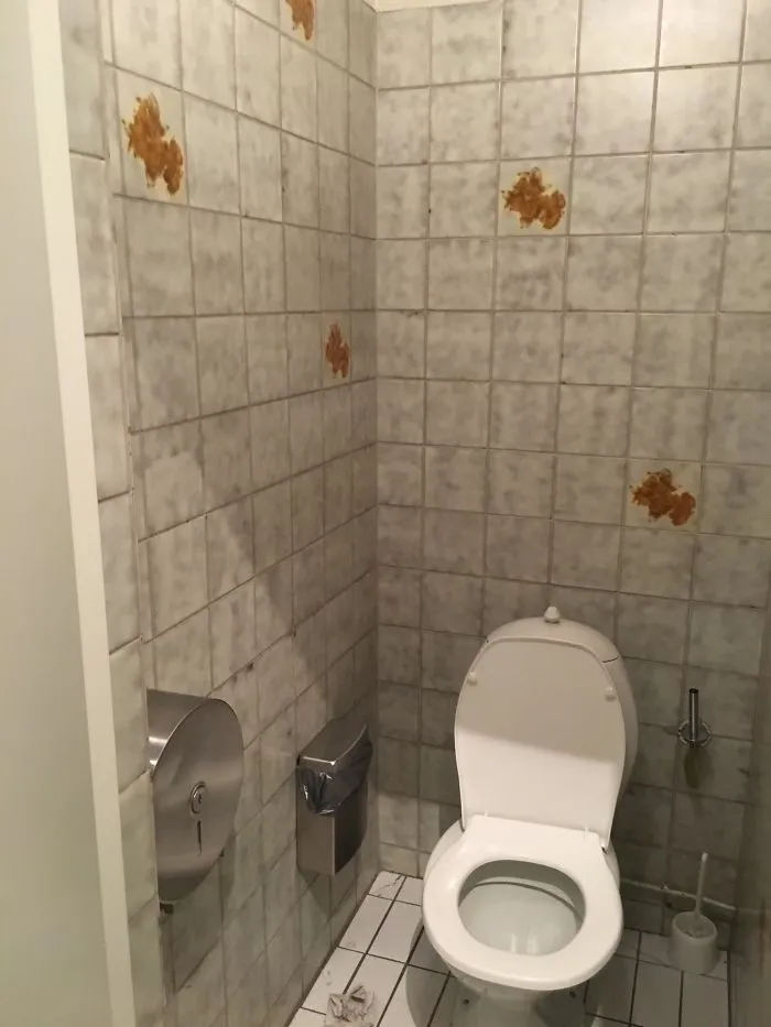 These Restoom Tiles