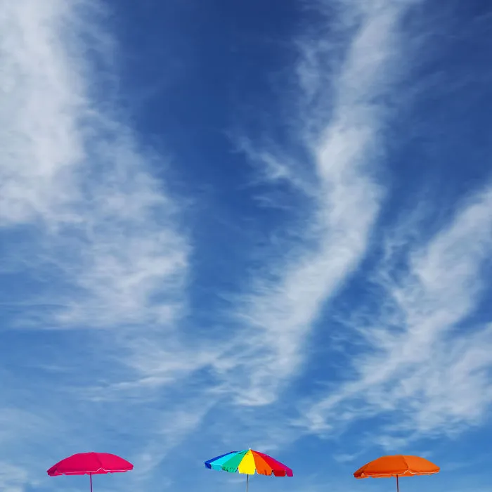 Artist Spots Patterns And Shapes In Everyday Life, Creates Beautiful Minimal Photos