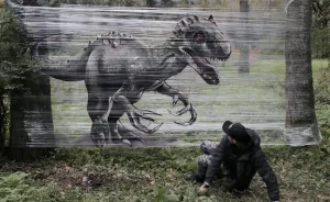 I Spray-Paint Animals On Plastic Wrap In The Forest