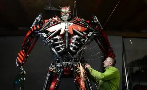 Polish Artist Turns Scrap Metal Into Incredible Sculptures