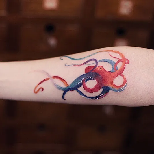 Estos tatuajes similares a acuarelas de Chen Jie te harán desear tener uno tú también