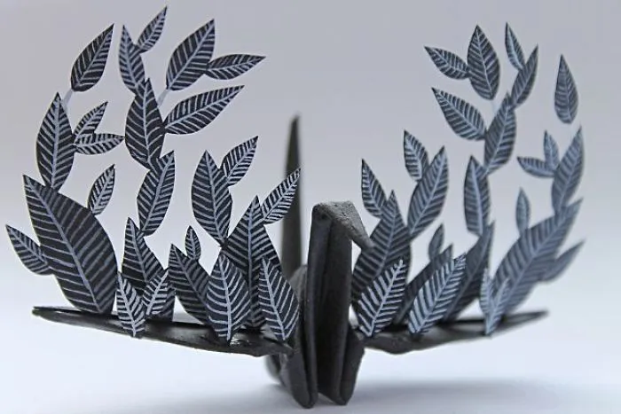 Durante 1000 días he creado y decorado una grulla de origami diaria
