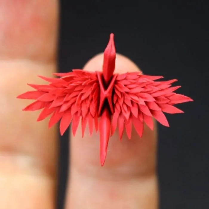 Durante 1000 días he creado y decorado una grulla de origami diaria