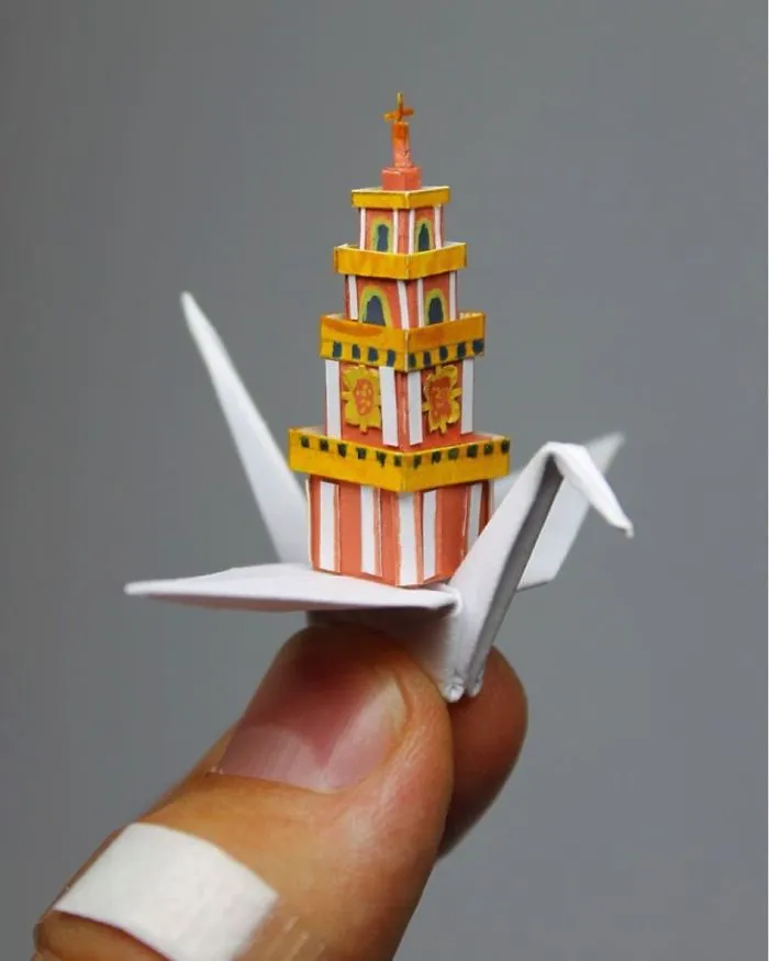 I Folded And Decorated An Origami Crane Every Day, For 1000 Days