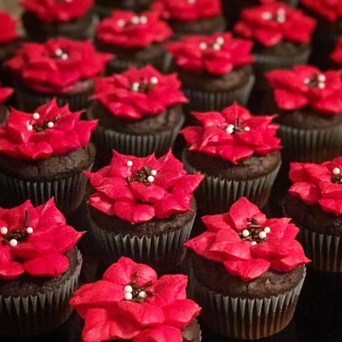 93 Of The Most Creative Christmas Cupcake Ideas Ever