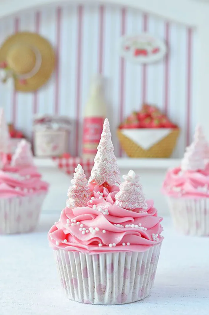 93 Of The Most Creative Christmas Cupcake Ideas Ever