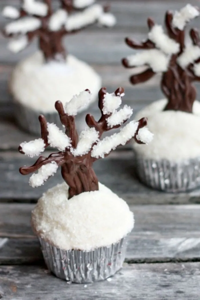 93 Of The Most Creative Christmas Cupcake Ideas Ever