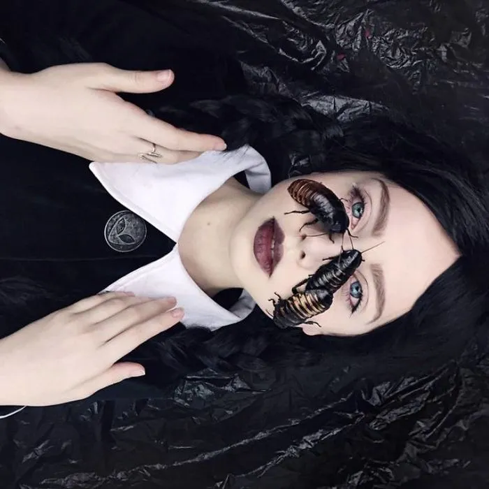 Meet Ellen Sheidlin, The Russian Artist Who Is Daring With Her Works On Instagram