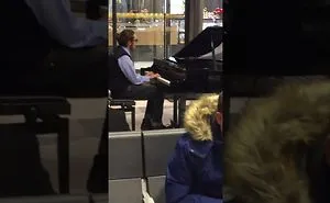 Bus Driver Performs "Game Of Thrones" Theme