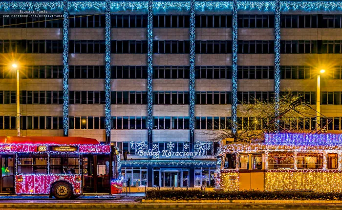 I Spent The Last Three Christmas Seasons Capturing The Wonderful Festive Air Of My Hometown