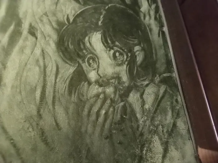 This Lady Draws On Her Carpet And The Result Is So Good, You'll Never Want To Step On It