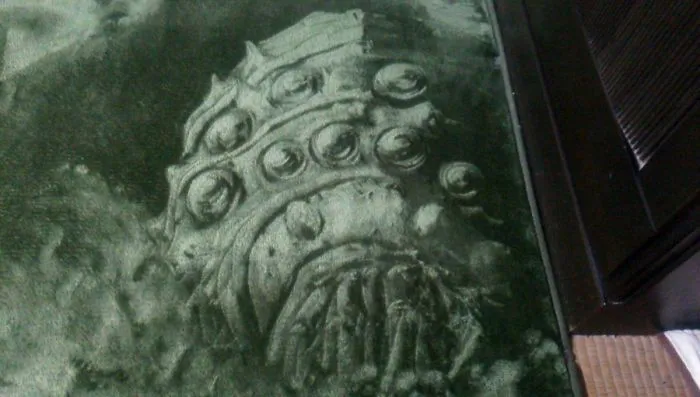 This Lady Draws On Her Carpet And The Result Is So Good, You'll Never Want To Step On It