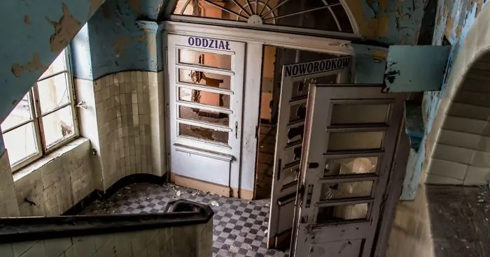 I Search For Abandoned Hospitals All Around Poland And Photograph Them