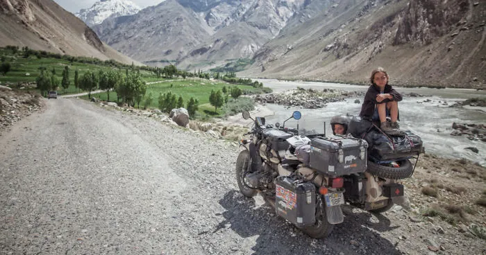 We Travelled 26.000Km In 4 Months From Romania To Mongolia With Our 6-Year-Old Sitting In A Sidecar