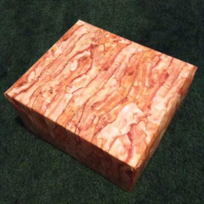 Papel de envolver con aspecto de bacon para el regalo de mi hermana vegetariana