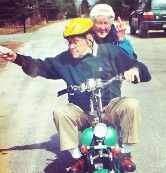 My Friend Posted A Picture Of Her Grandparents On Thanksgiving, It Definitely Needed More Exposure. Cheers To Being This Cool When I'm Old