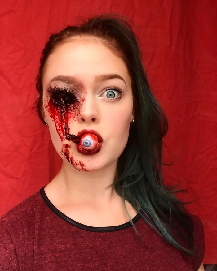 Popped Out Eyeball 👁