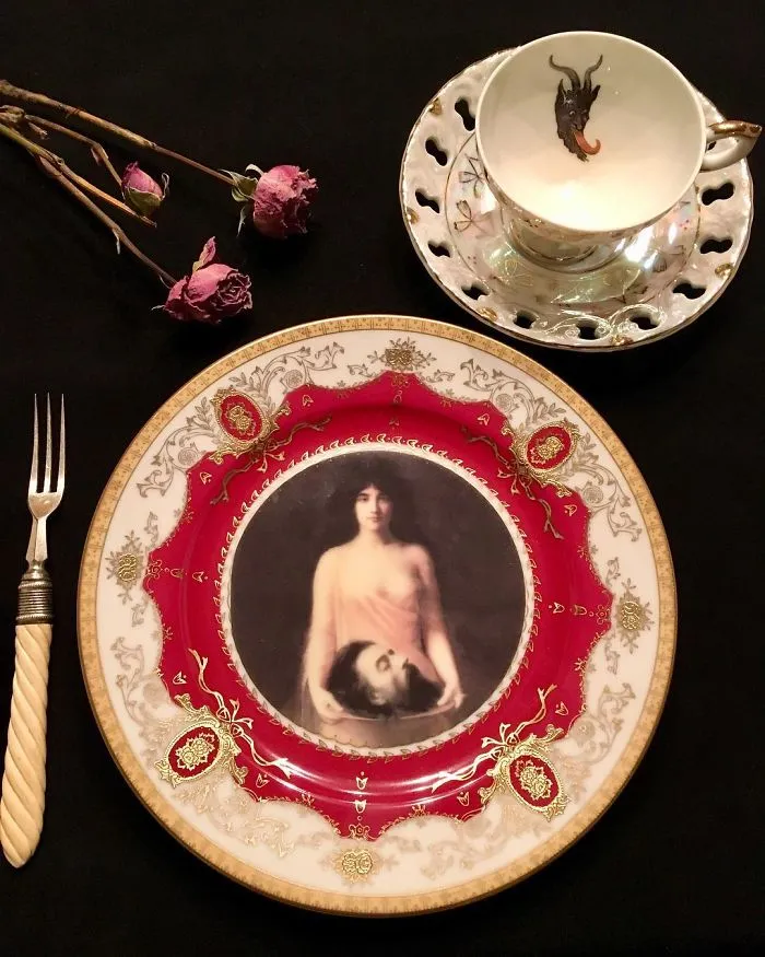 14 Tazas de té tan delicadas como ofensivas, para insultar con clase a tus invitados