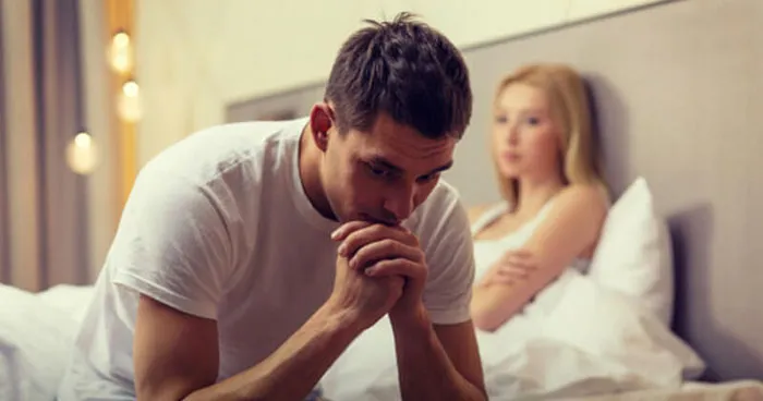 5 Red Flags That Your Man Is Starting To Fall Out Of Love With You.