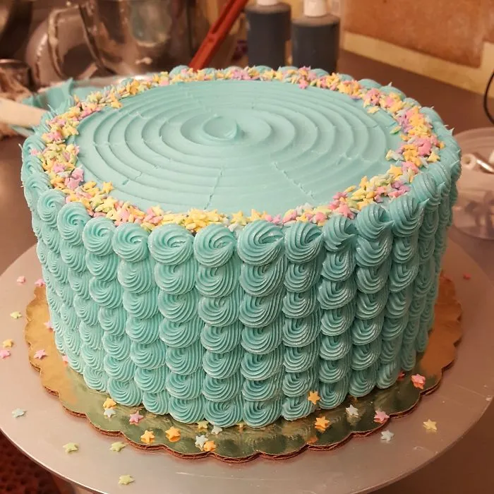 Blue Buttercream Swirly Cake