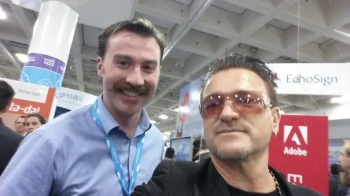 Pensó que se había encontrado a Bono de U2