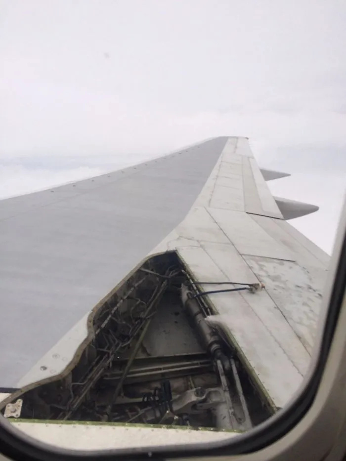 Esto ocurrió en pleno vuelo. Todo el avión se sacudió y casi nos cagamos encima
