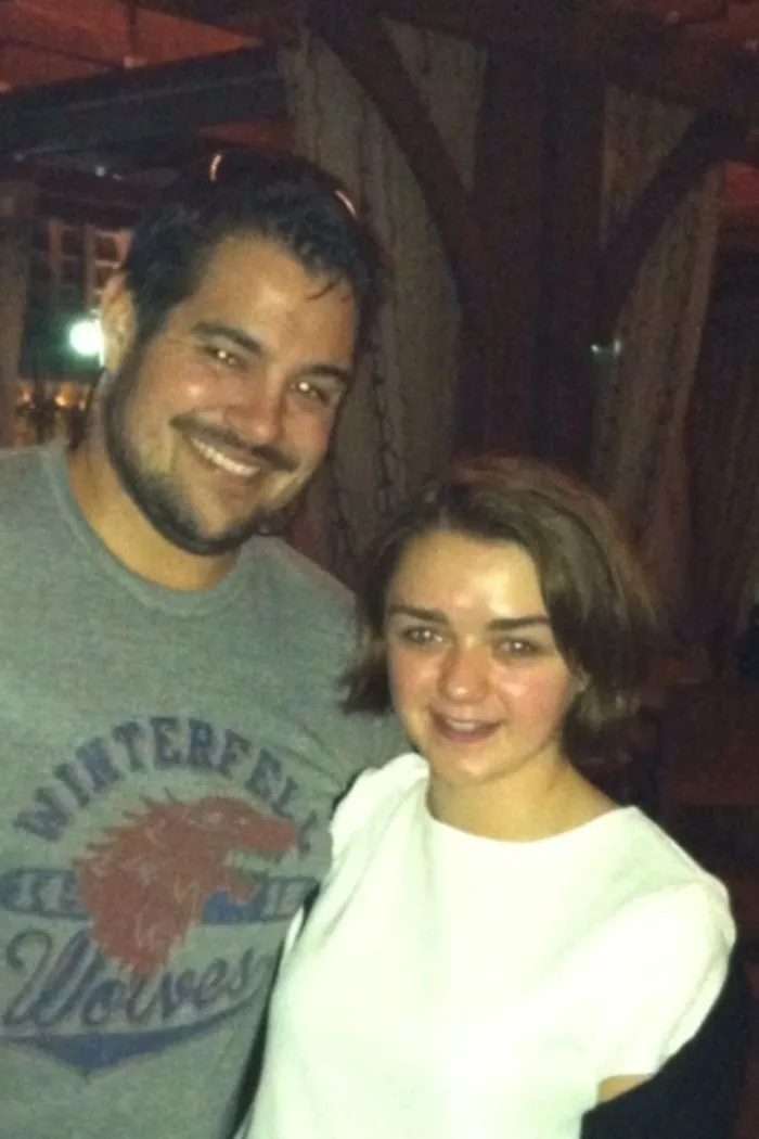Llevaba mi camiseta de los Stark y me encontré con ella