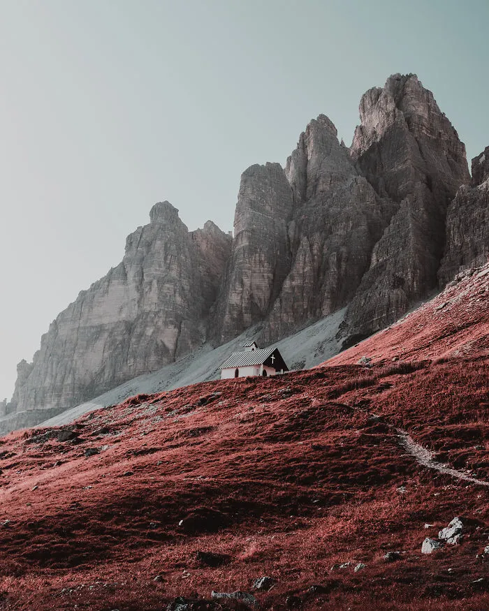 Here's How Colorblind People With Tritanopia See The World