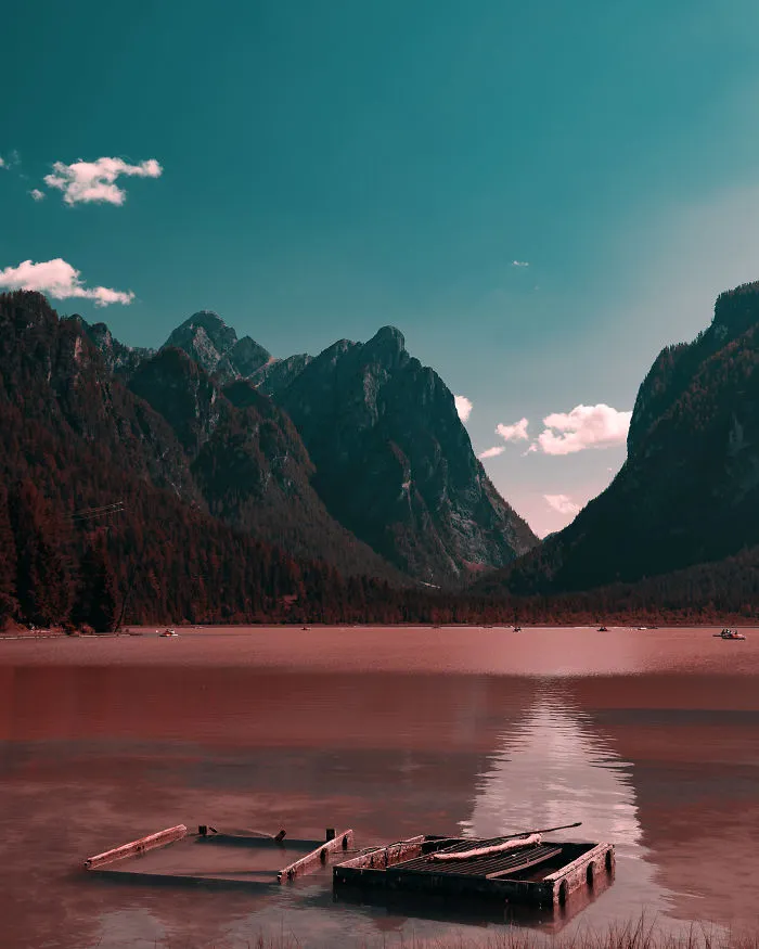 Here's How Colorblind People With Tritanopia See The World