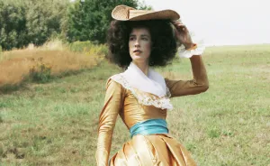 This Girl Makes Her Own Costumes And Proves Time Travel Is Real