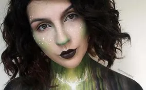Makeup Artist Creates Incredible Drawings Using Her Own Body As Canvas