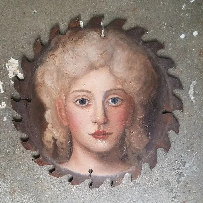 This Artist Finds Old Stuff That Others Threw Away And Transforms It Into Amazing Art
