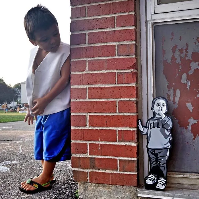 Artist Leaves Tiny Wooden Figures Around The City For People To Find