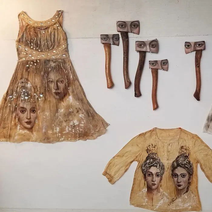 This Artist Finds Old Stuff That Others Threw Away And Transforms It Into Amazing Art