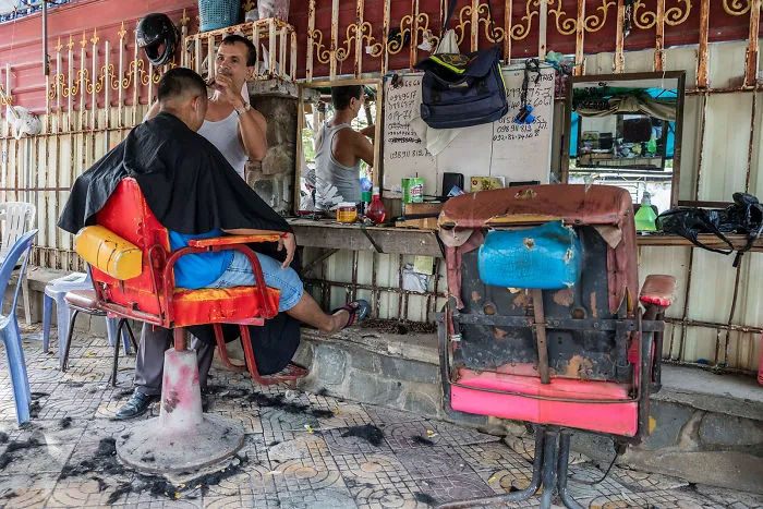 The Street Barbers Of Cambodia