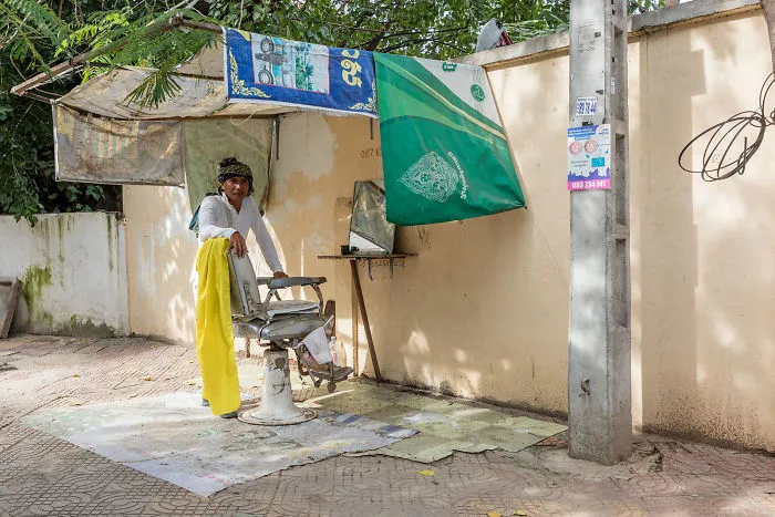 The Street Barbers Of Cambodia
