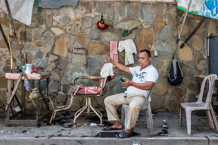 The Street Barbers Of Cambodia
